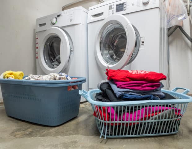https://aromacaresolutions.co.uk/wp-content/uploads/2023/01/Why-does-my-laundry-room-smell-620x480.jpg